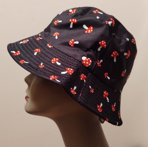 Super Cute Reversible Mushroom Bucket Hat - Picture 2 of 8